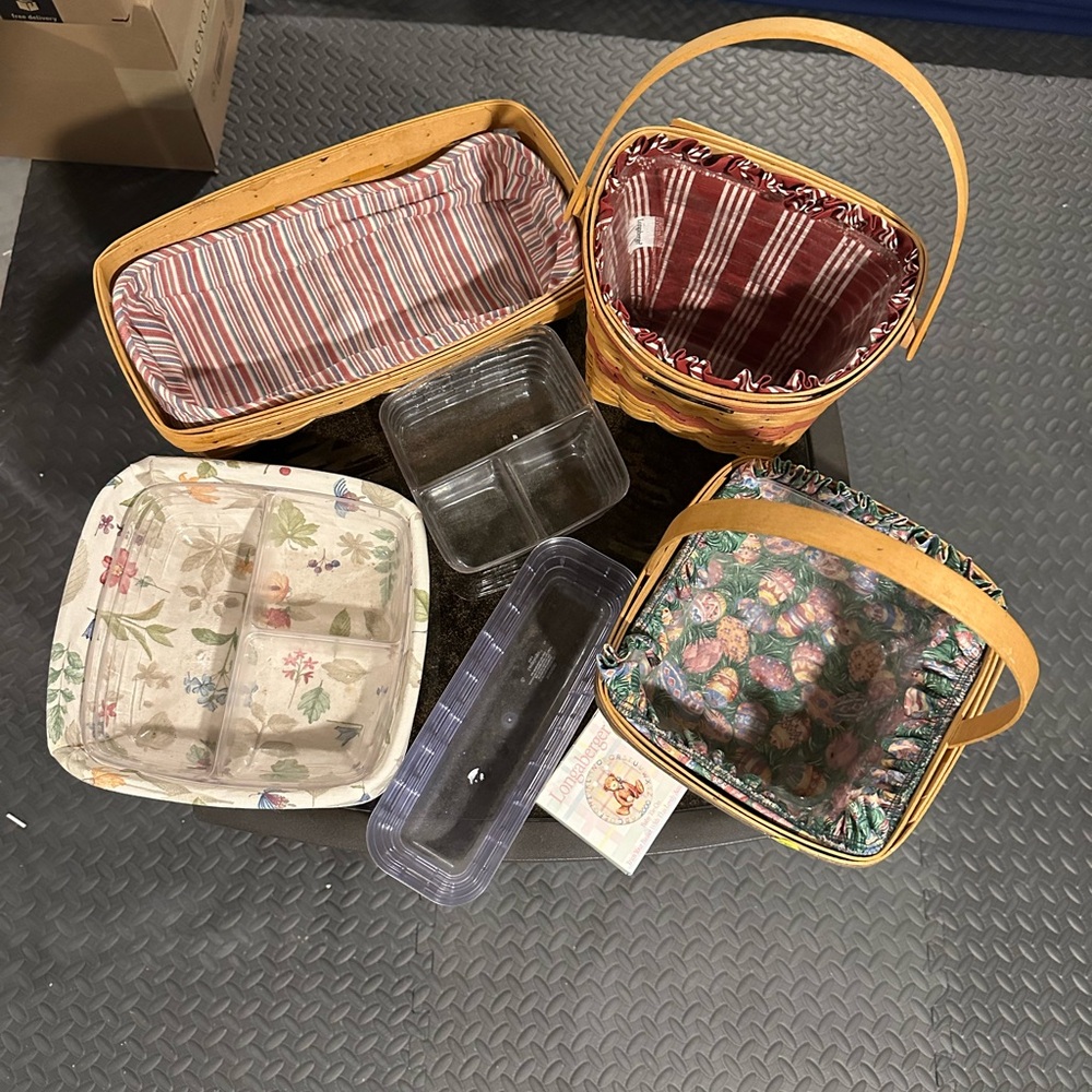 Lot of Longaberger baskets